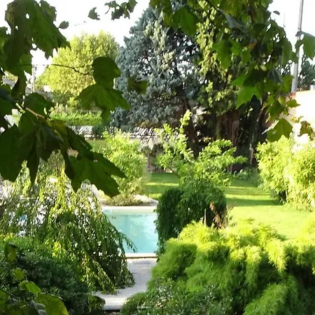 Maison D' Alys Entre Luberon Et Alpilles *
